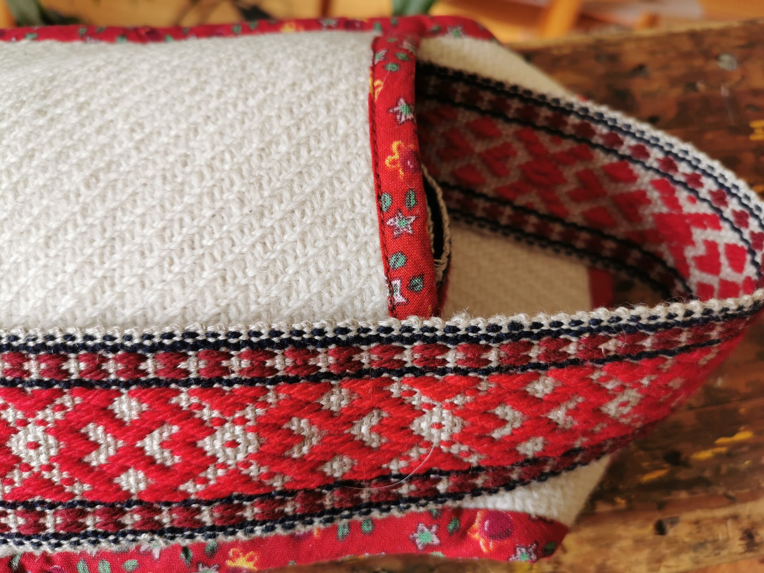 The Art of Drawing Readers In: Your attractive post title goes here